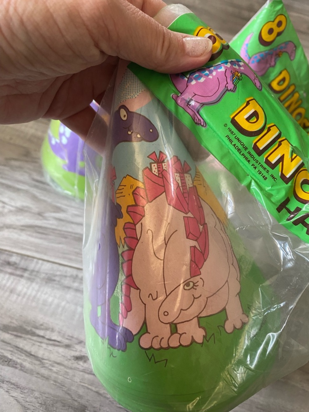 Set Of 3 Unopened Dinosaur Party Hats 24 Total Vintage 1987 90s 80s Retro - Picture 3 of 5